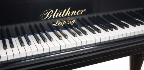 Bluthner keyboard