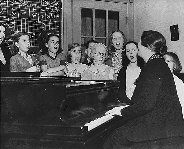 come_and_sing_photo.jpg